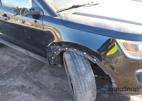 2018 Ford Explorer Xlt z USA, uszkodzony, nr VIN 1FM5K8D88JGC03818